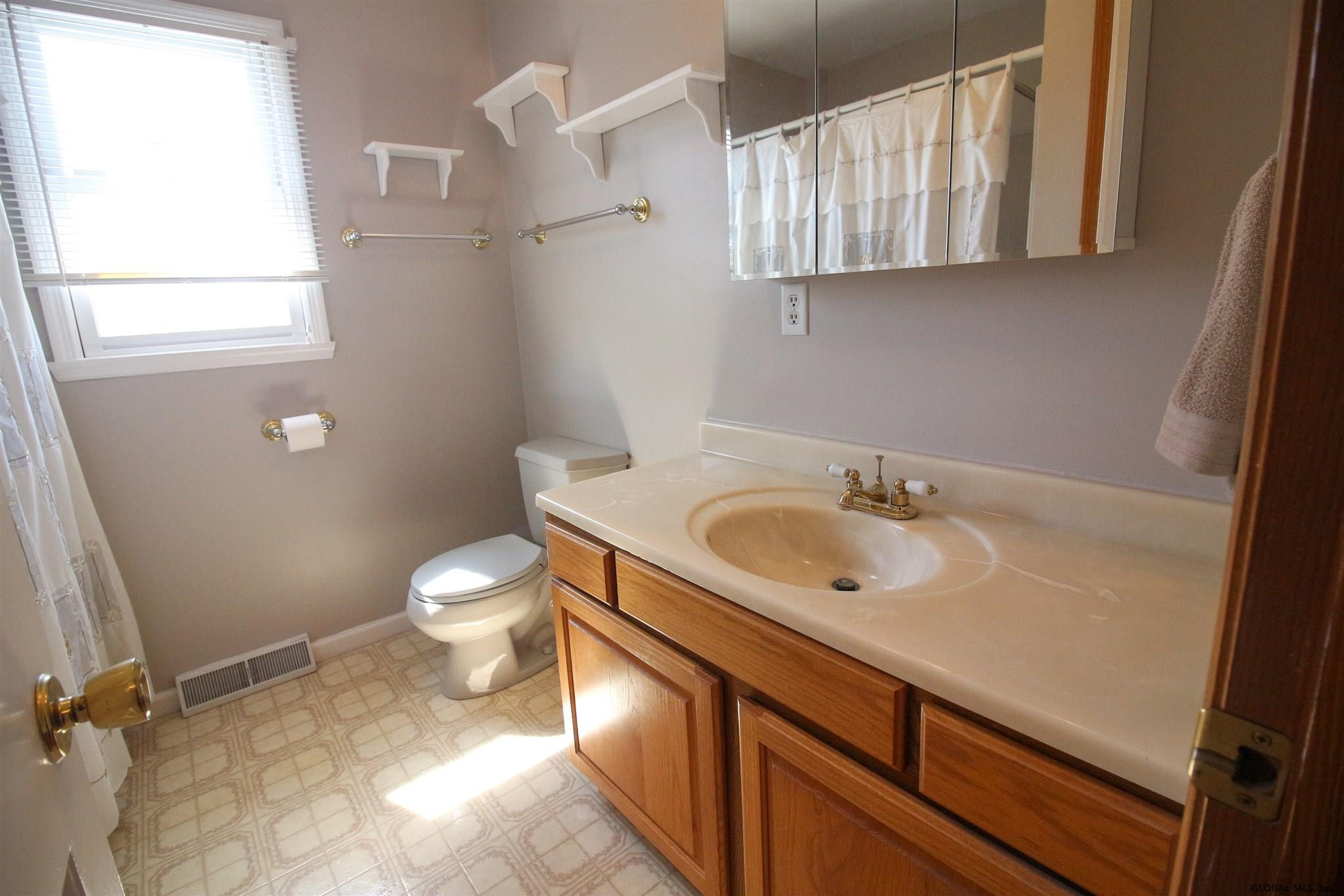 251 Phillips Road Rotterdam, NY 12306 - Photo 29 of 67 Photo 29