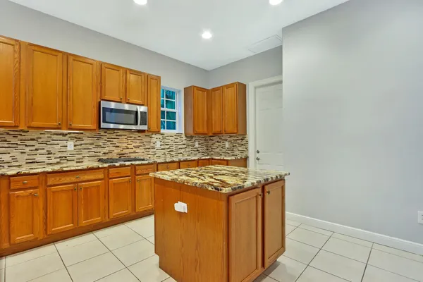 $6,700 | 1904 Flower Drive, Palm Beach Gardens, FL 33410