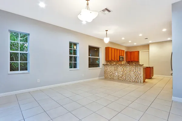 $6,700 | 1904 Flower Drive, Palm Beach Gardens, FL 33410