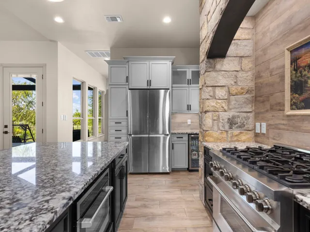 $925,000 | 128 Strada Luca, Florence, TX 76527