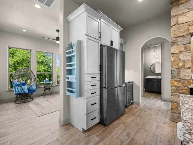 $925,000 | 128 Strada Luca, Florence, TX 76527