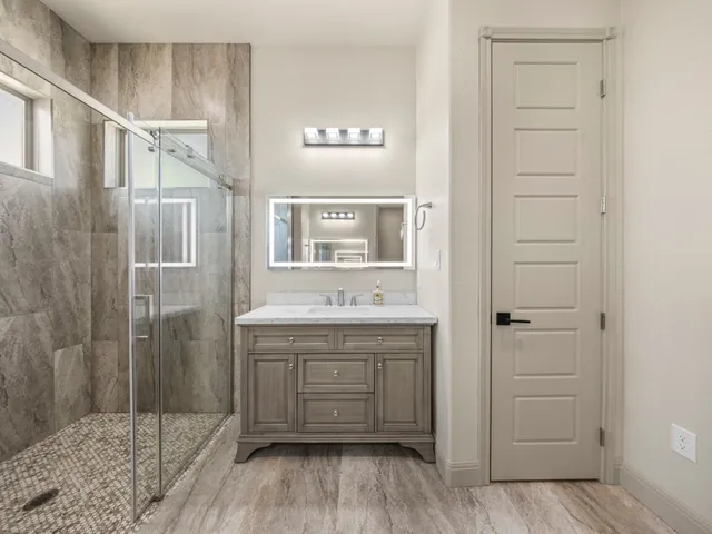 $925,000 | 128 Strada Luca, Florence, TX 76527