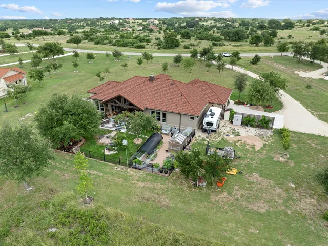 $925,000 | 128 Strada Luca, Florence, TX 76527