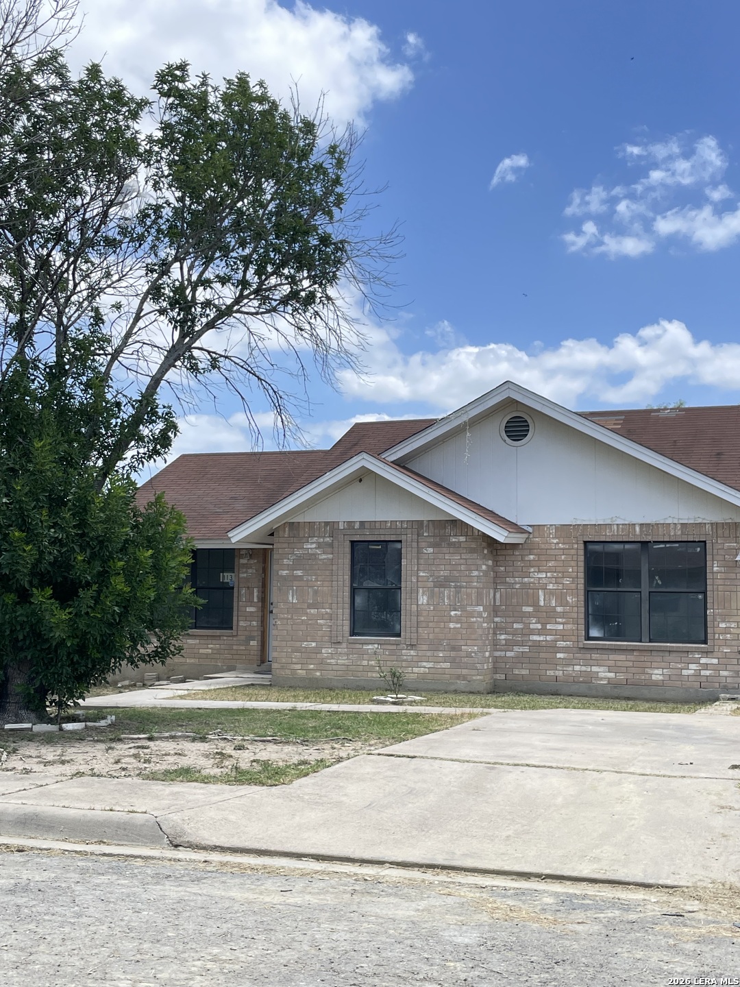 113 Costa Rica Drive Eagle Pass, TX 78852 - Photo 2 of 4
