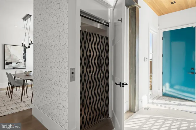 a view of entryway and hall