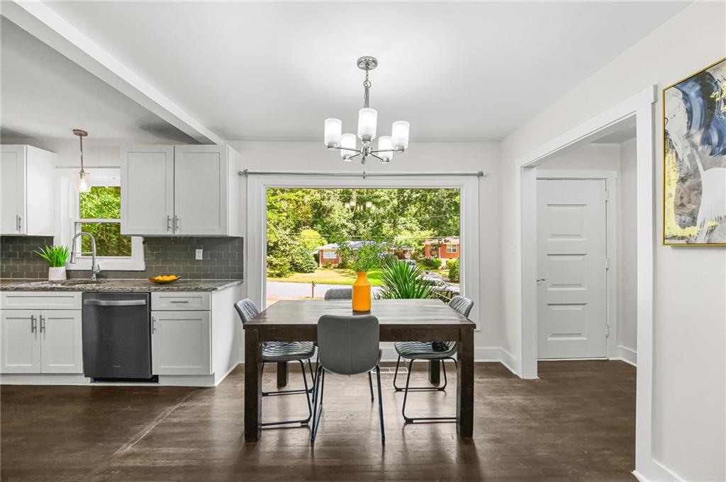 1397 David Circle Decatur, GA 30032 - Photo 5 of 32 Gallery Image 5
