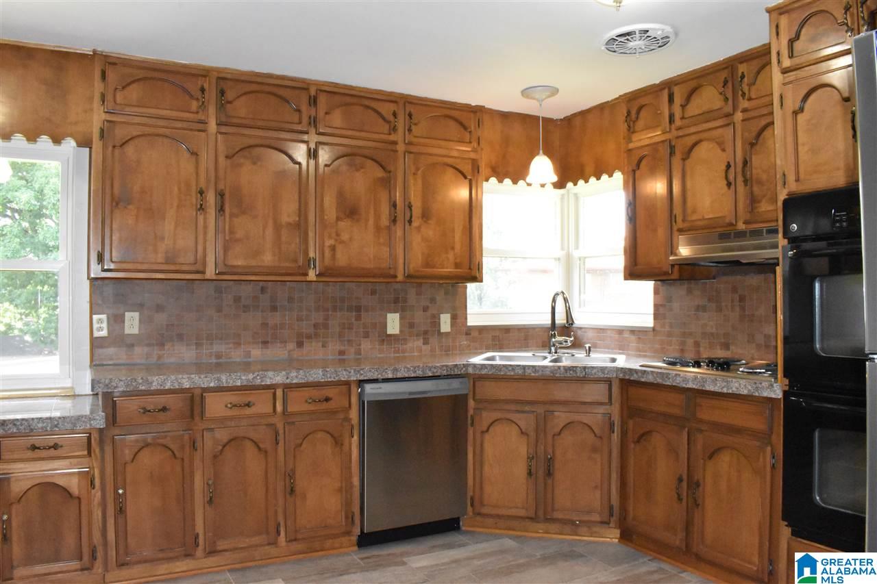 6548 Cherokee Drive Fairfield, AL 35064 - Photo 2 of 18