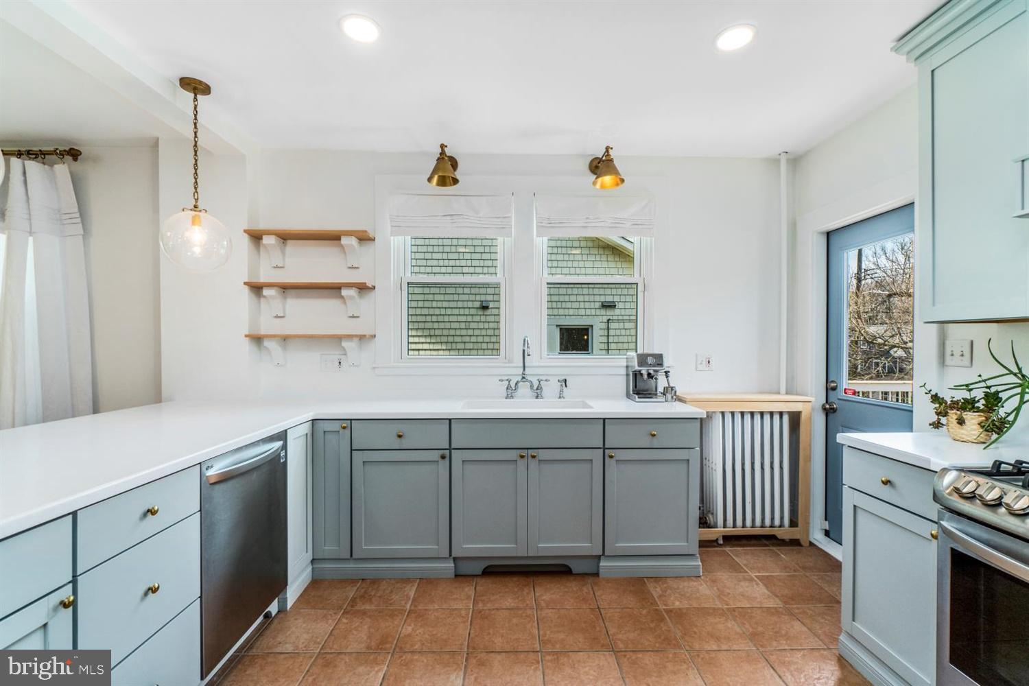 631 Deepdene Road Baltimore, MD 21210 - Photo 7 of 34