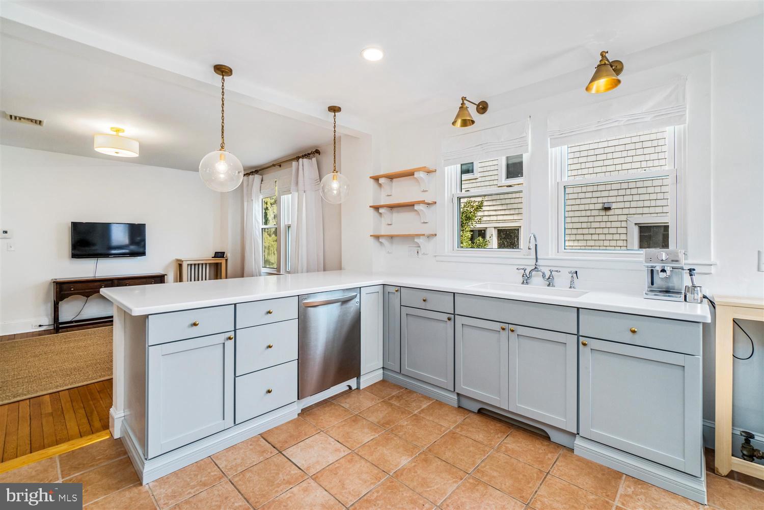 631 Deepdene Road Baltimore, MD 21210 - Photo 9 of 34