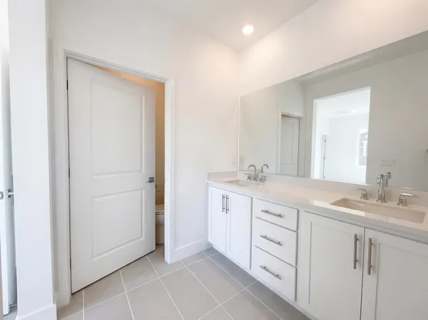 $890,000 | 408 North Palm Spgs Way, Tracy, CA 95391