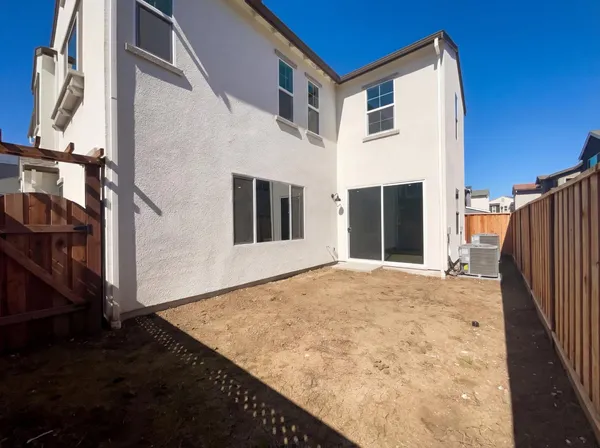 $890,000 | 408 North Palm Spgs Way, Tracy, CA 95391