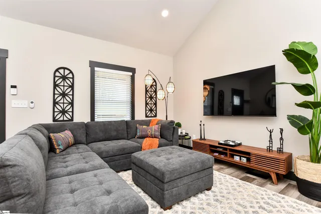 $378,000 | 71 Dorsey Avenue, Greenville, SC 29611