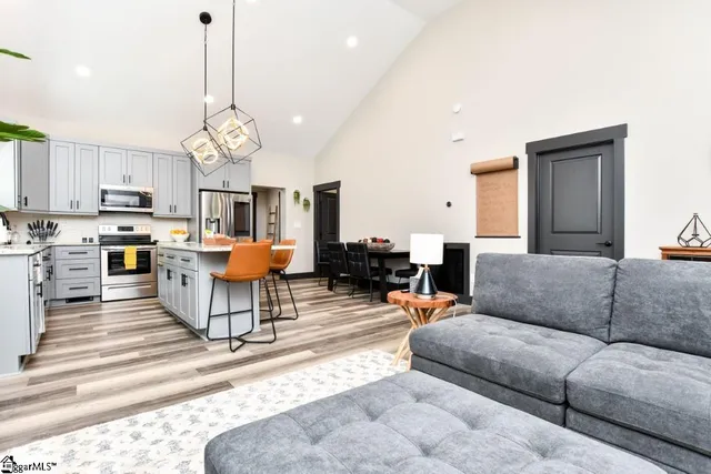 $378,000 | 71 Dorsey Avenue, Greenville, SC 29611