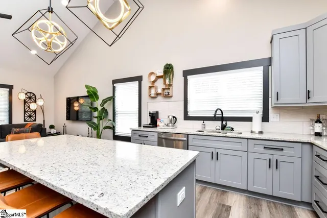 $378,000 | 71 Dorsey Avenue, Greenville, SC 29611