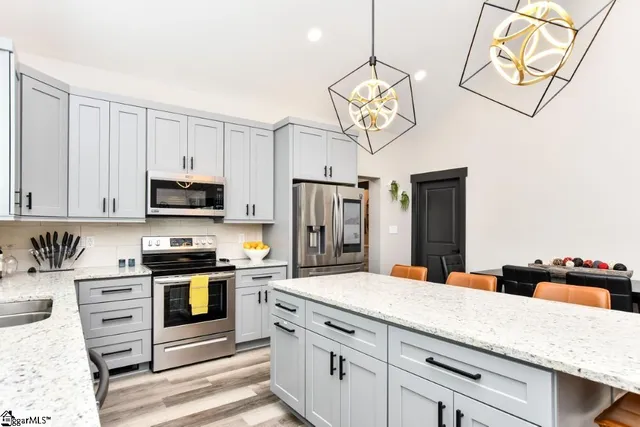 $378,000 | 71 Dorsey Avenue, Greenville, SC 29611