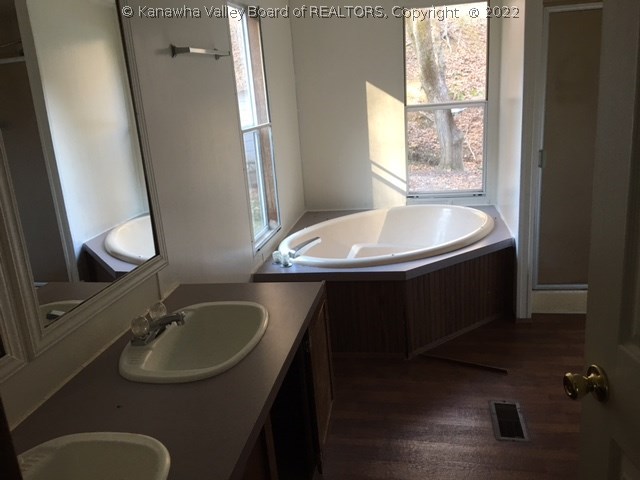 886 Gabe Road Clendenin, WV 25045 - Photo 20 of 30 Gallery Image 20
