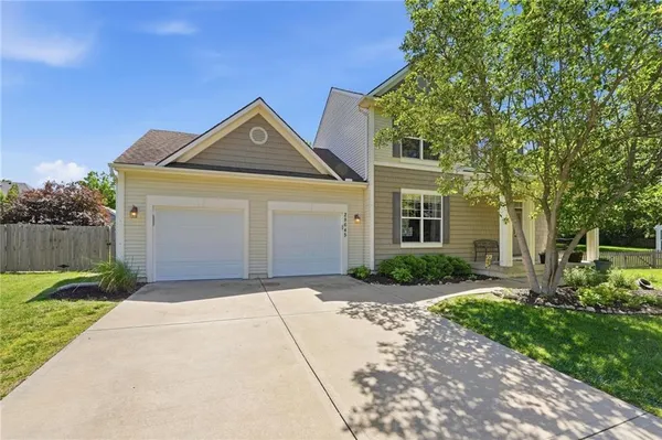 $375,000 | 28645 West 159th Terrace, Gardner, KS 66030