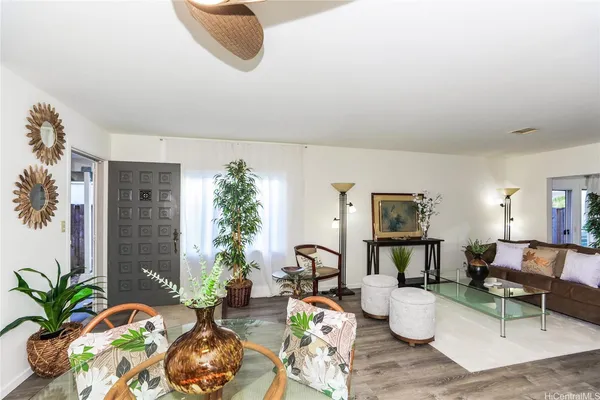 $4,800 | 434 Opihikao Place, Unit 561, Honolulu, HI 96825