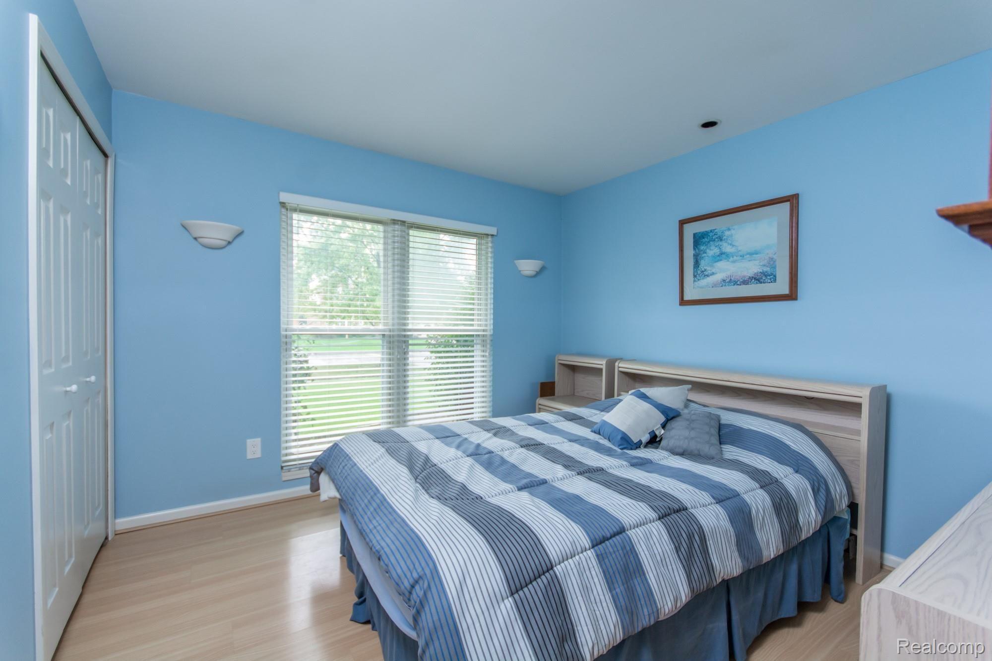 46656 Hanford Road Canton, MI 48187 - Photo 19 of 28 DSC_3279.jpg