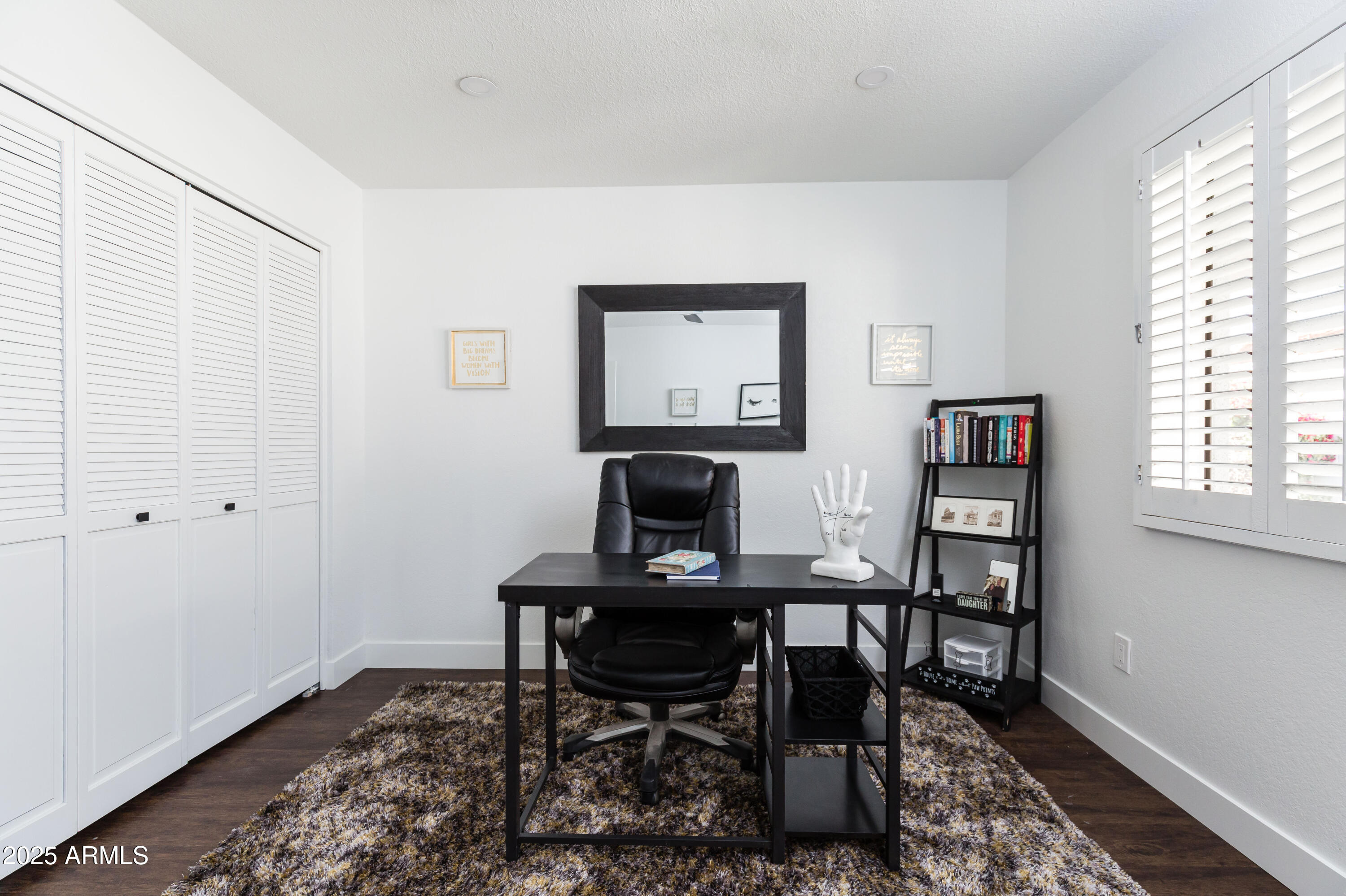 222 East Danbury Road Phoenix, AZ 85022 - Photo 18 of 21 _C7A8177