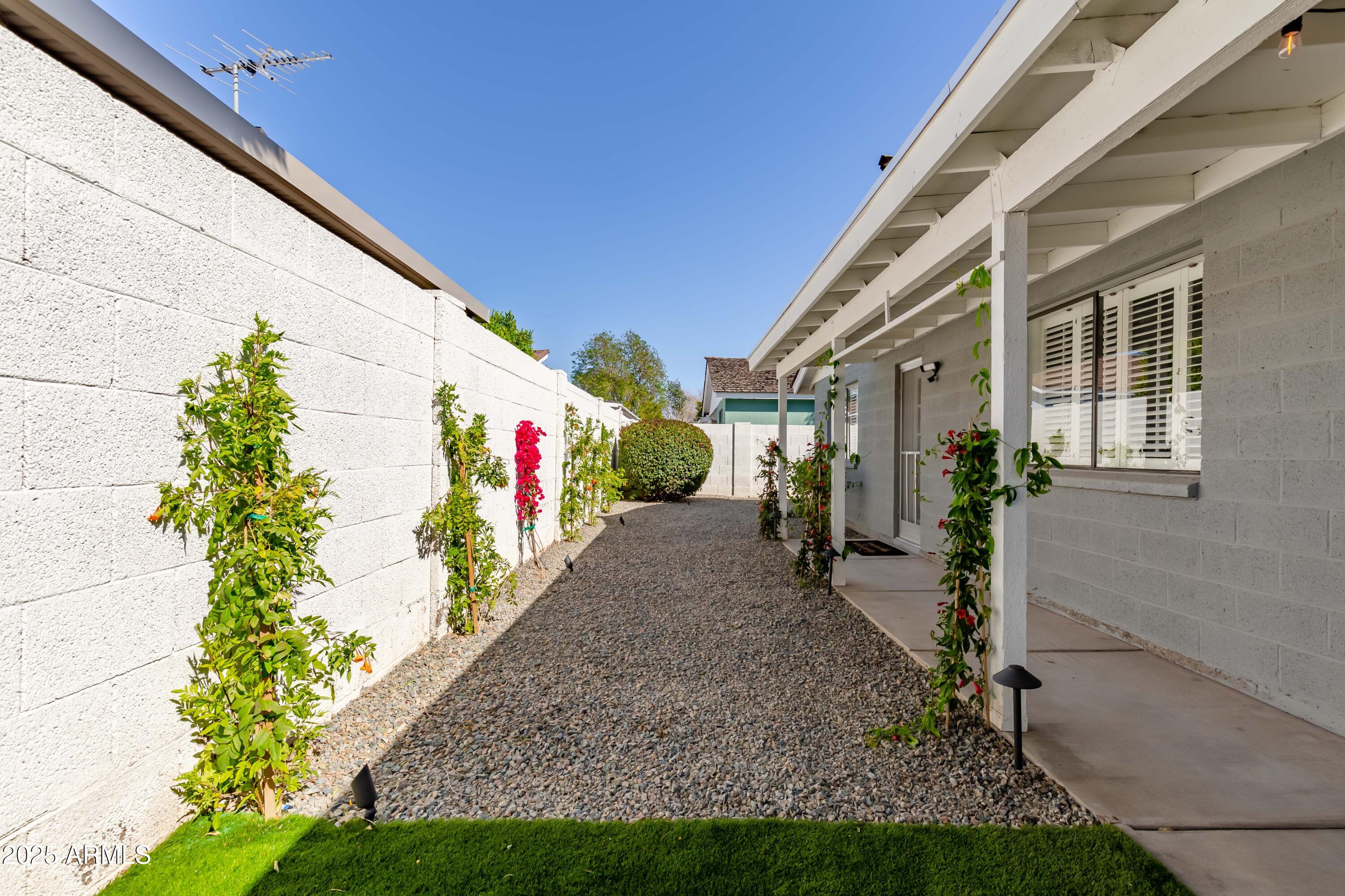 222 East Danbury Road Phoenix, AZ 85022 - Photo 20 of 21 _C7A8163-HDR