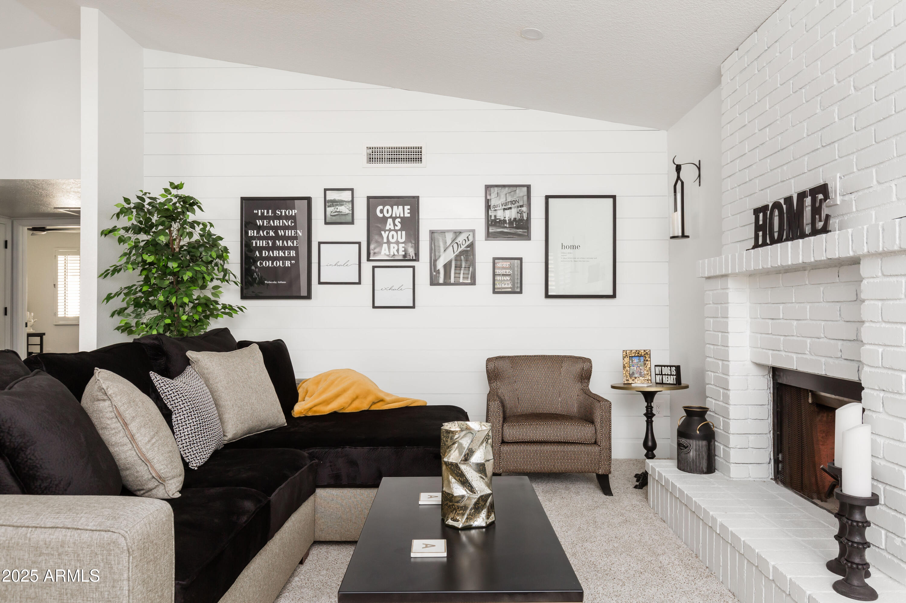 222 East Danbury Road Phoenix, AZ 85022 - Photo 7 of 21 _C7A8215