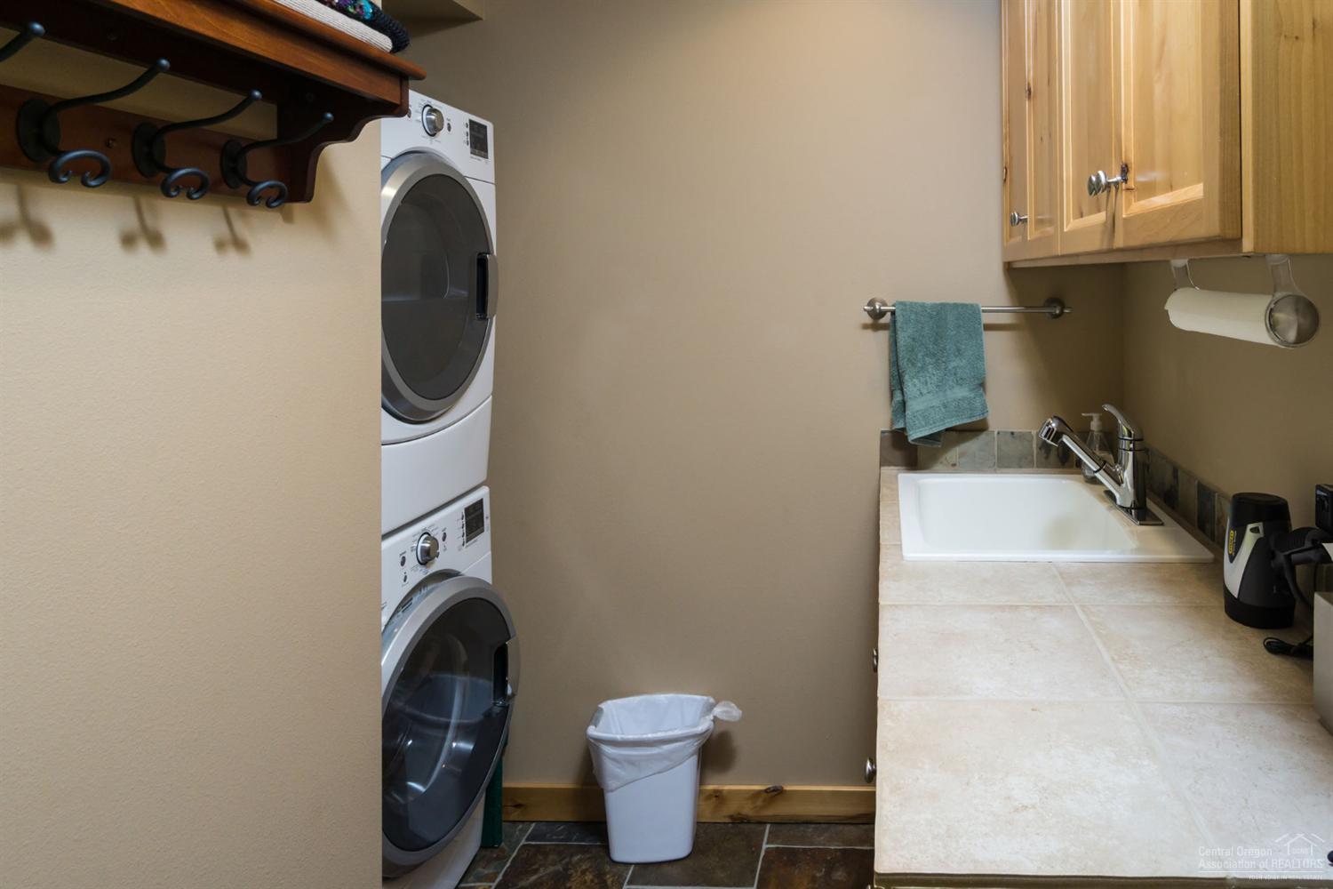 686 Southwest Otter Way Bend, OR 97702 - Photo 14 of 20 Additional Photo