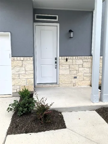 a view of a entryway door of the house