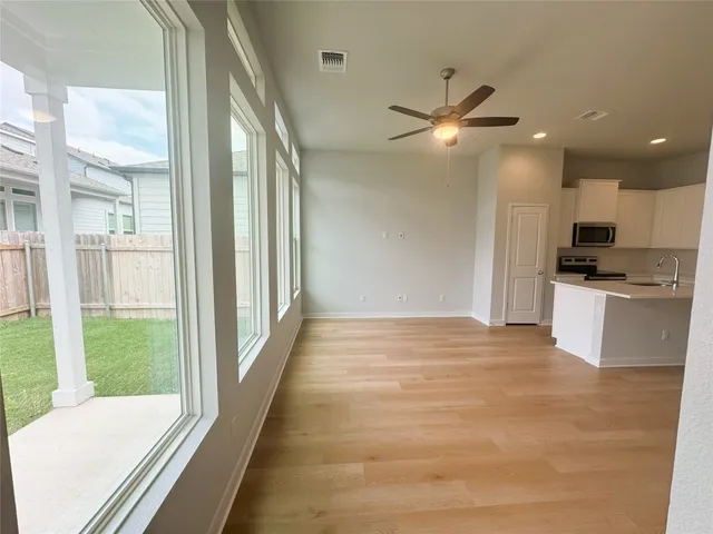 $2,250 | 2205 Vino Dulce Drive, Unit 96, Round Rock, TX 78664