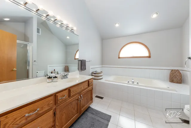 $400,000 | 11 Warner Circle, Lemont, IL 60439