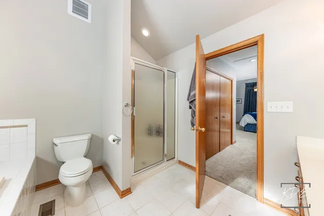 $400,000 | 11 Warner Circle, Lemont, IL 60439