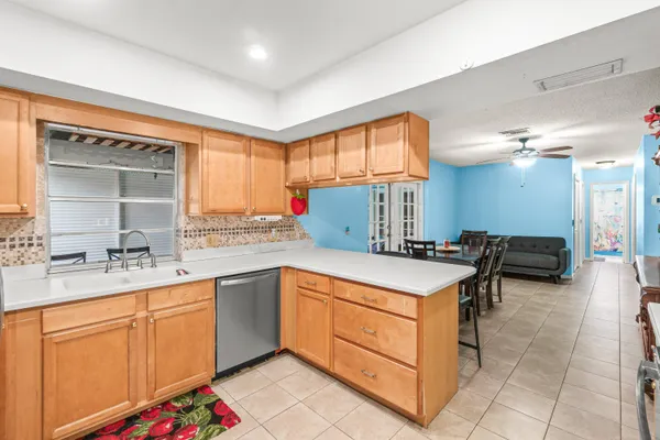 $529,000 | 3169 Nautical Way, Lantana, FL 33462
