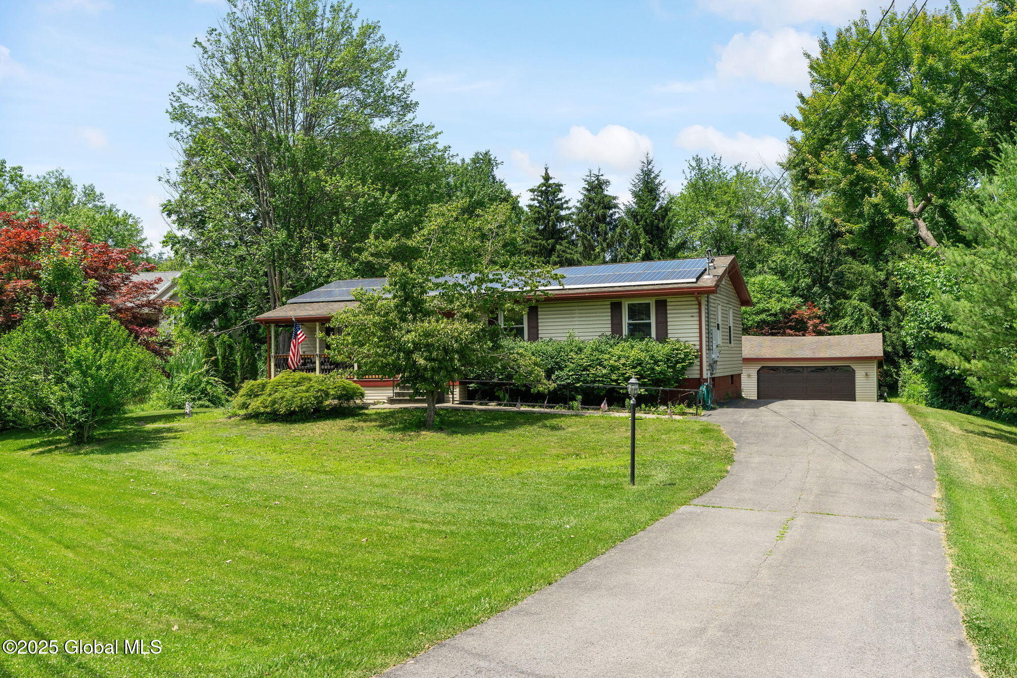 462 Russell Road Albany, NY 12203 - Photo 2 of 38 2