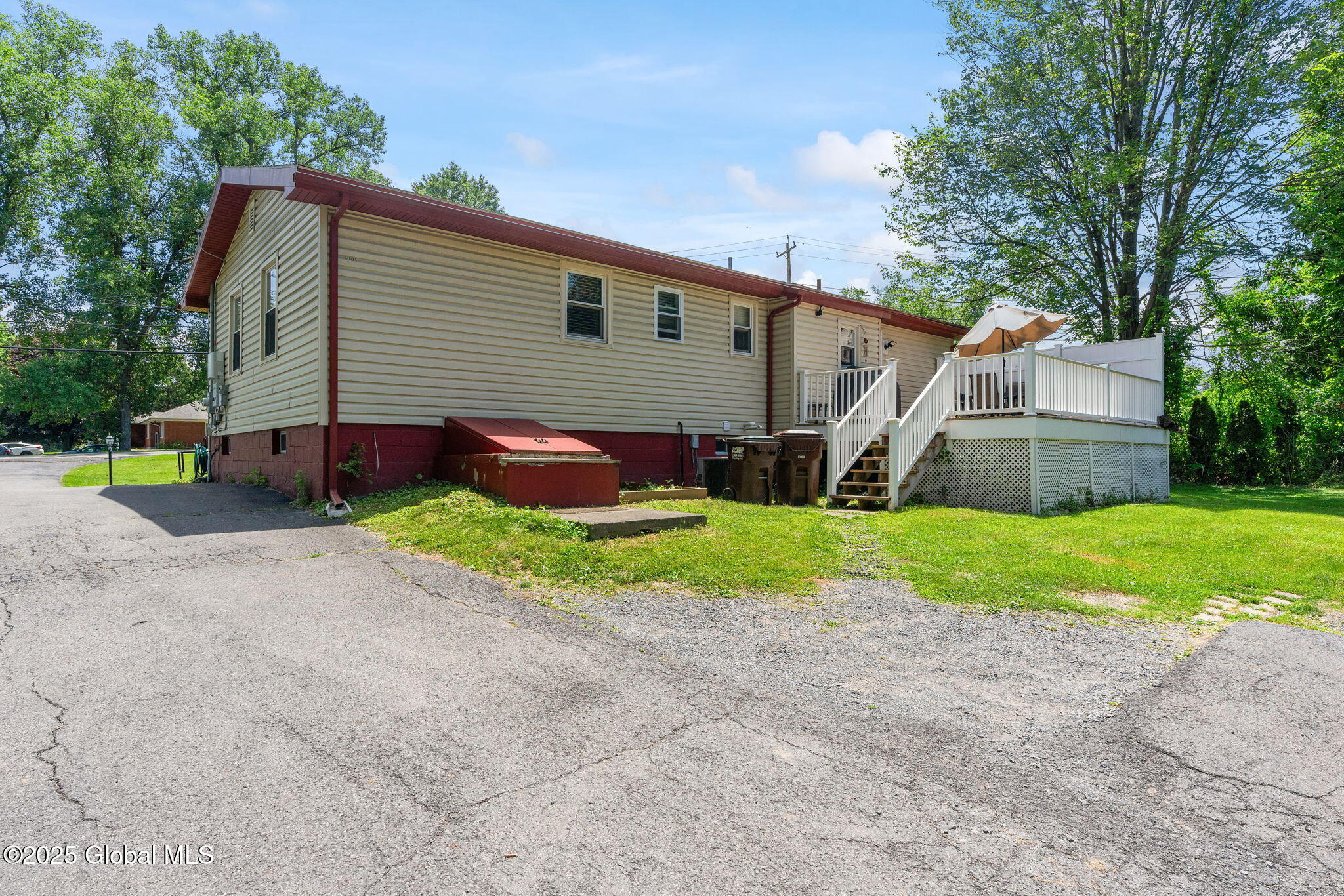 462 Russell Road Albany, NY 12203 - Photo 28 of 38 28