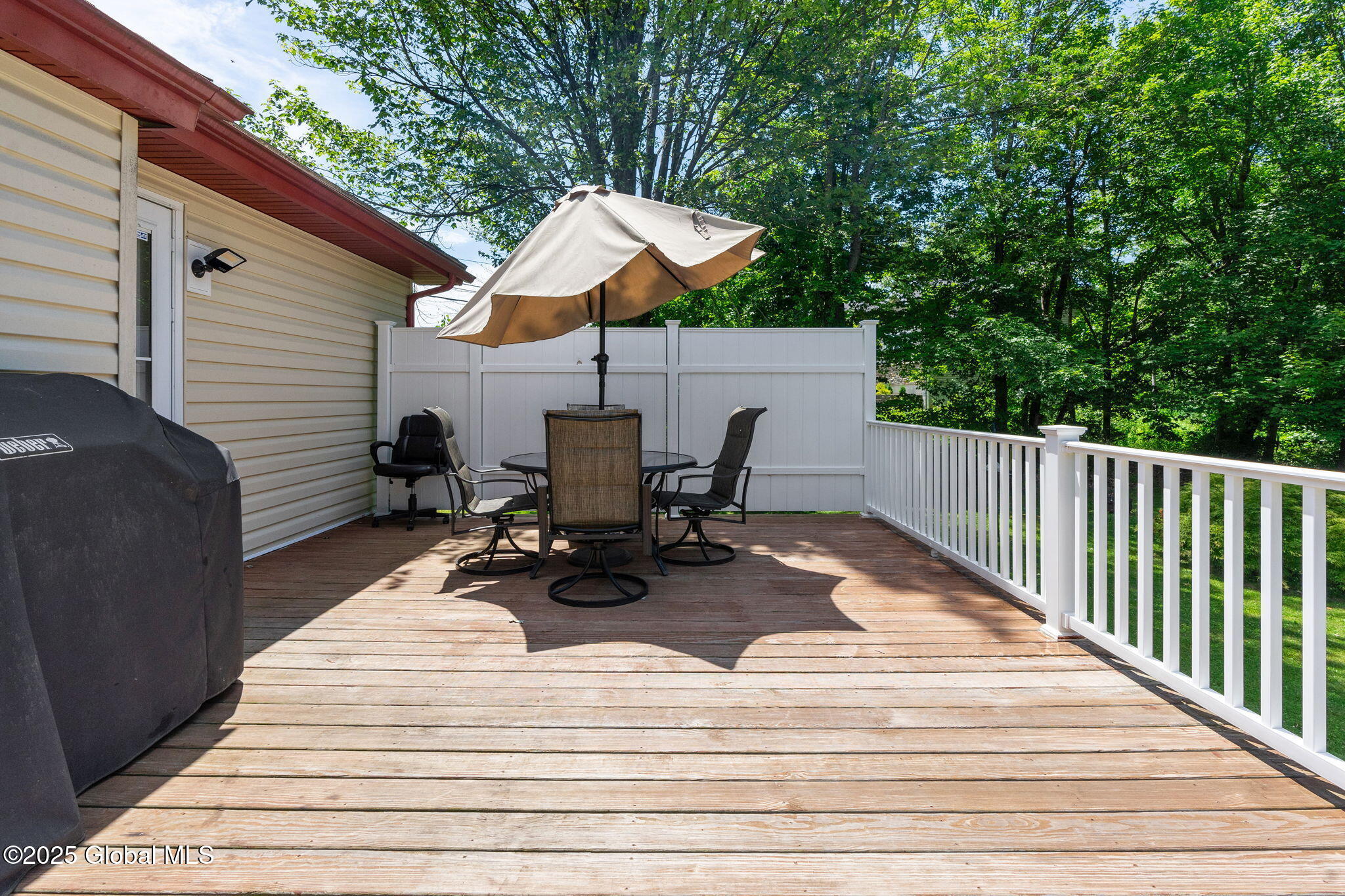 462 Russell Road Albany, NY 12203 - Photo 34 of 38 34