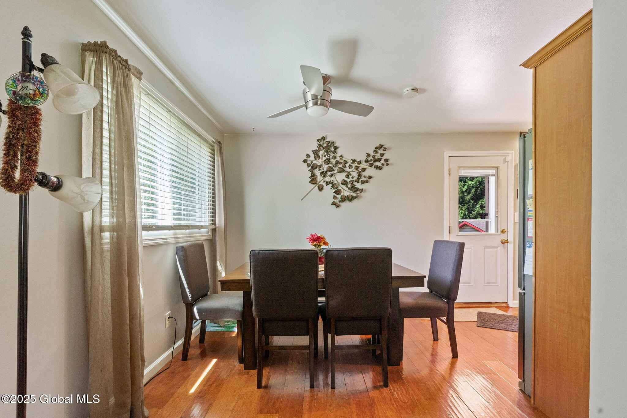 462 Russell Road Albany, NY 12203 - Photo 9 of 38 9