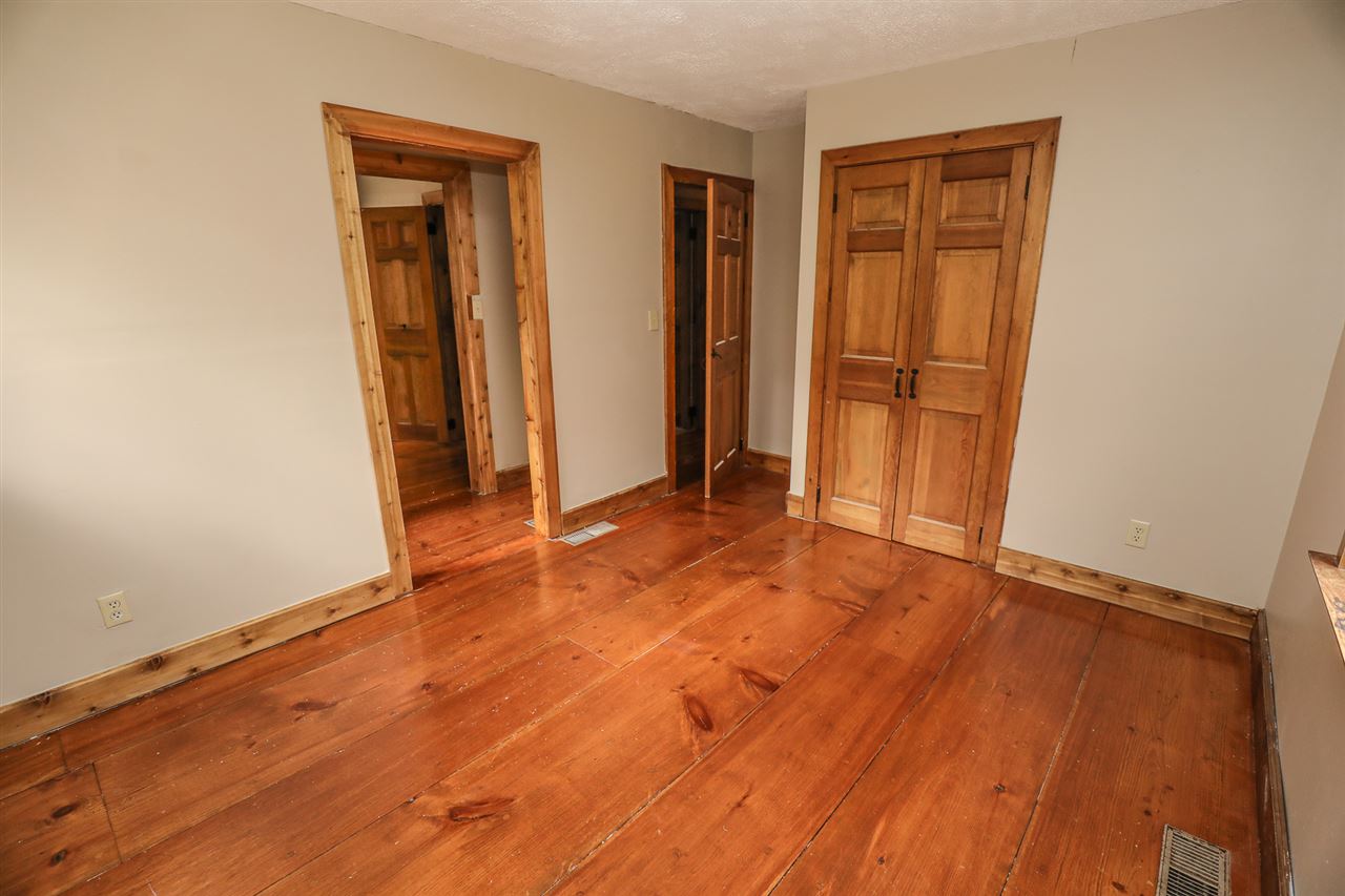 783 Bennington Road Francestown, NH 03043 - Photo 3 of 40 Gallery Image 3