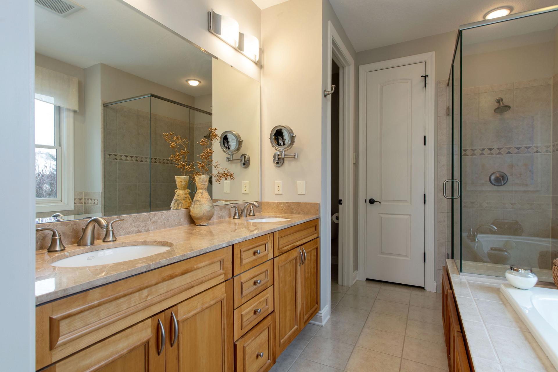 1360 Riverside Lane Mendota Heights, MN 55118 - Photo 17 of 27 Gallery Image 17