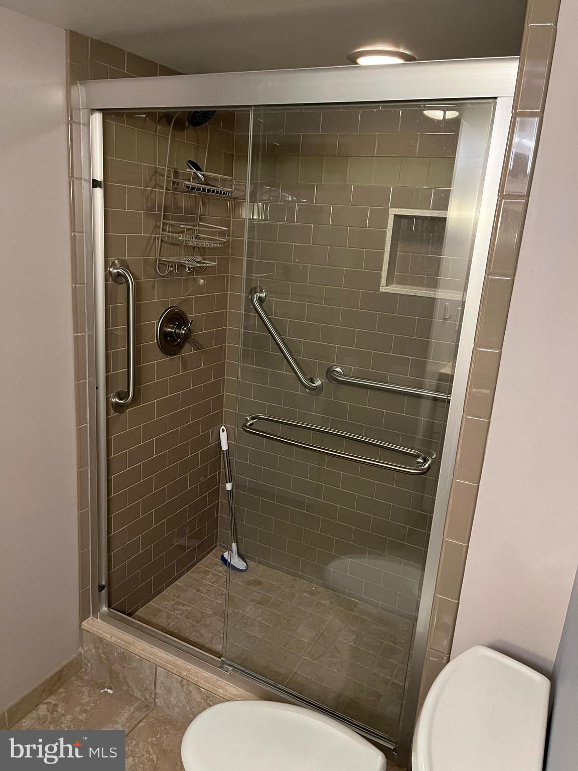 1420 Locust Street, Unit 32G Philadelphia, PA 19102 - Photo 17 of 19