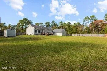 $1,600 | 301 Sand Ridge Road, Hubert, NC 28539