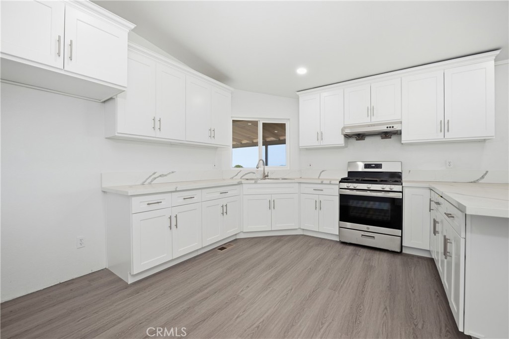 56515 Dickson Way Anza, CA 92539 - Photo 28 of 51 Kitchen