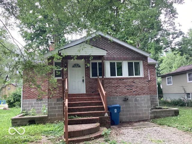 $1,800 | 7002 North Ralston Avenue, Indianapolis, IN 46220