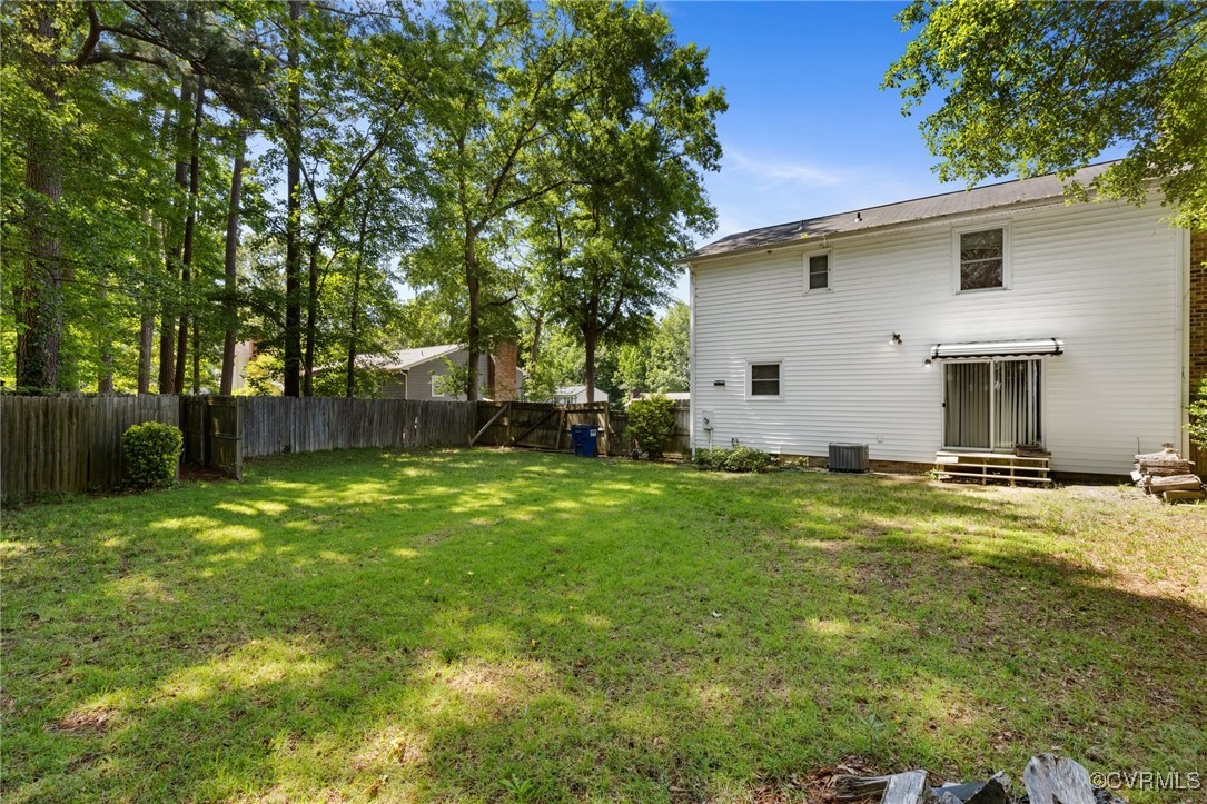 16107 Sandwave Road Chester, VA 23831 - Photo 3 of 5