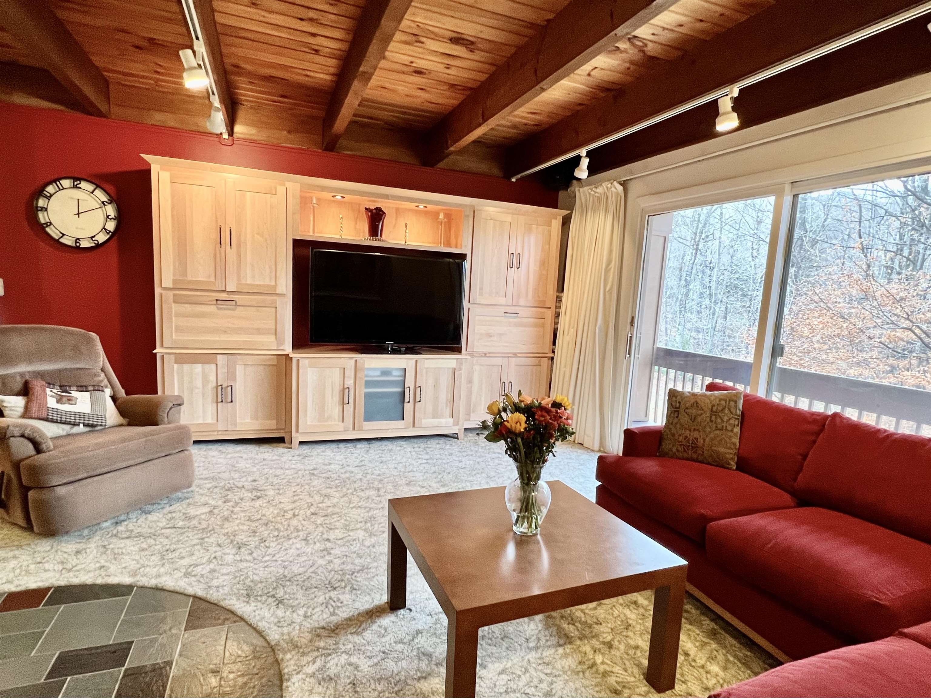768 East Mountain Road, Unit B8 Killington, VT 05751 - Photo 22 of 28 Gallery Image 22