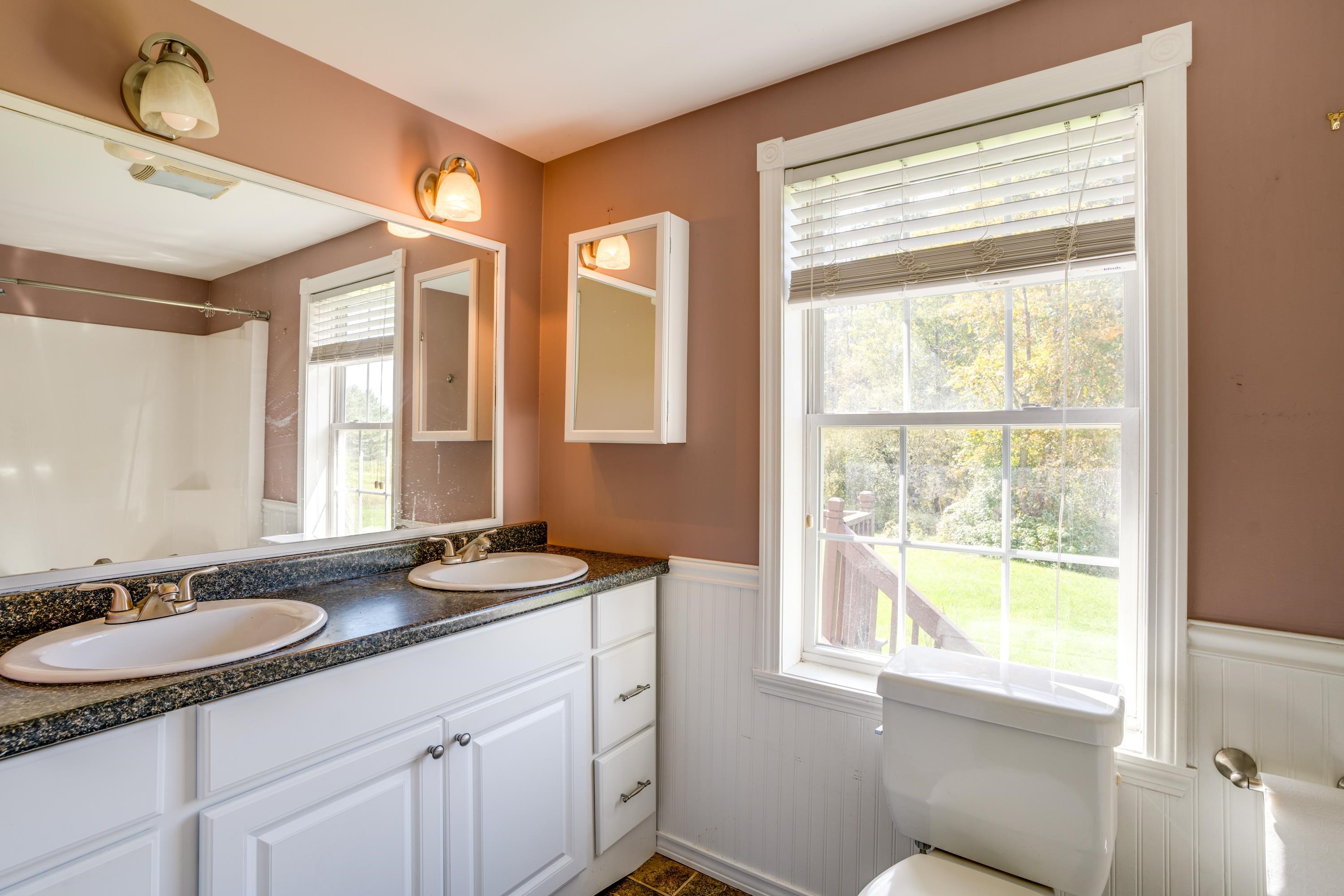 148 Plains Road Jericho, VT 05465 - Photo 5 of 38