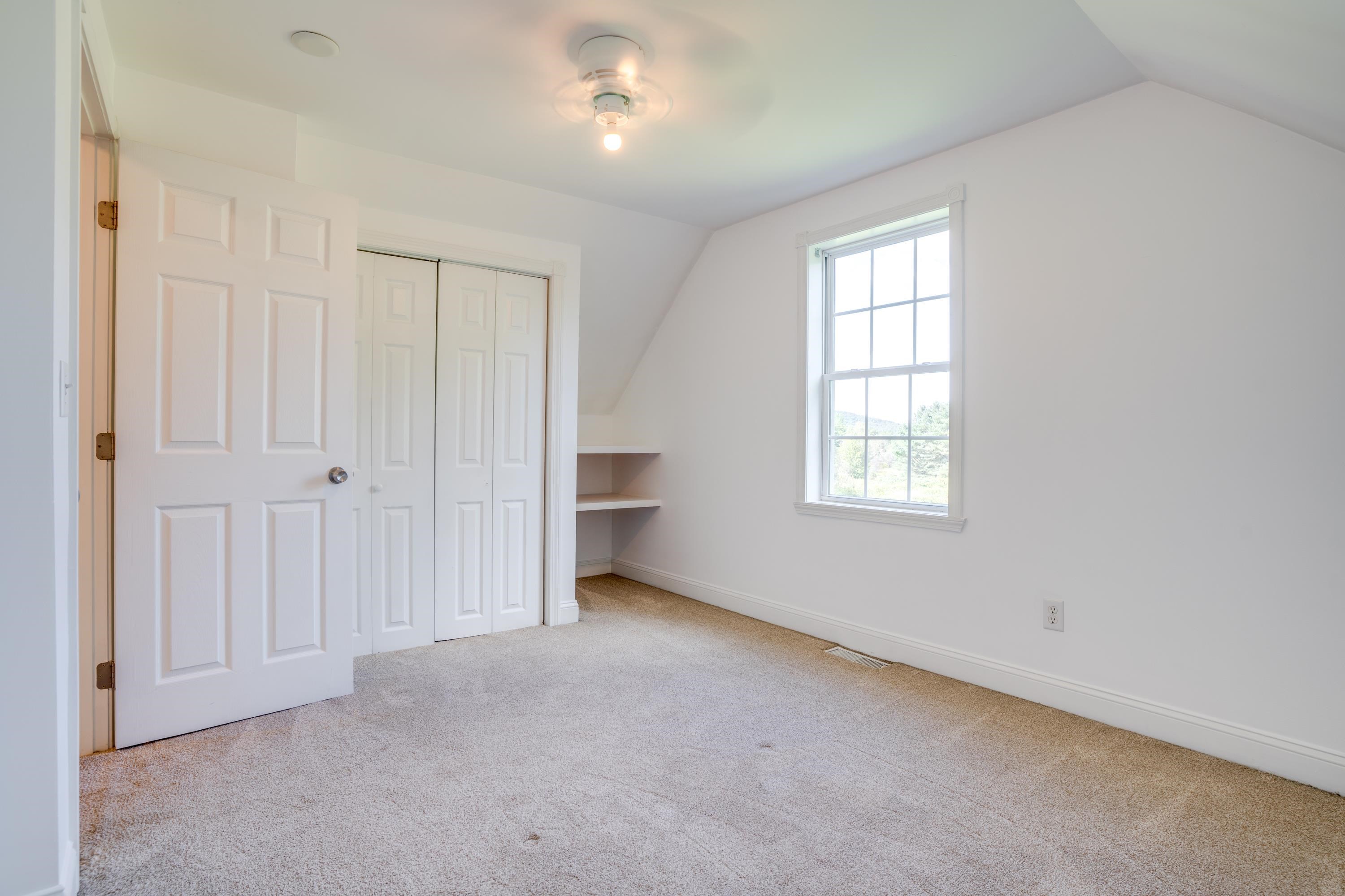 148 Plains Road Jericho, VT 05465 - Photo 7 of 38