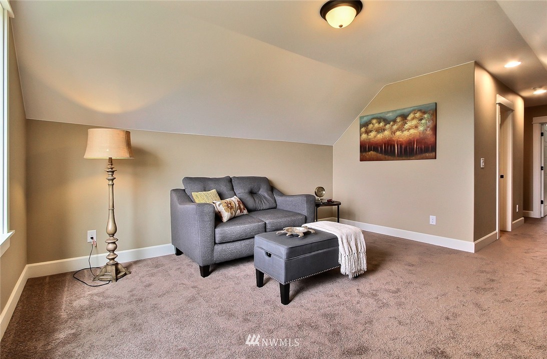 4816 Castleton Road Southwest Port Orchard, WA 98367 - Photo 8 of 13 Gallery Image 8