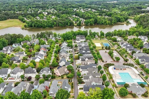 $629,900 | 800 Gathering Park Circle, Unit 304, Cary, NC 27519