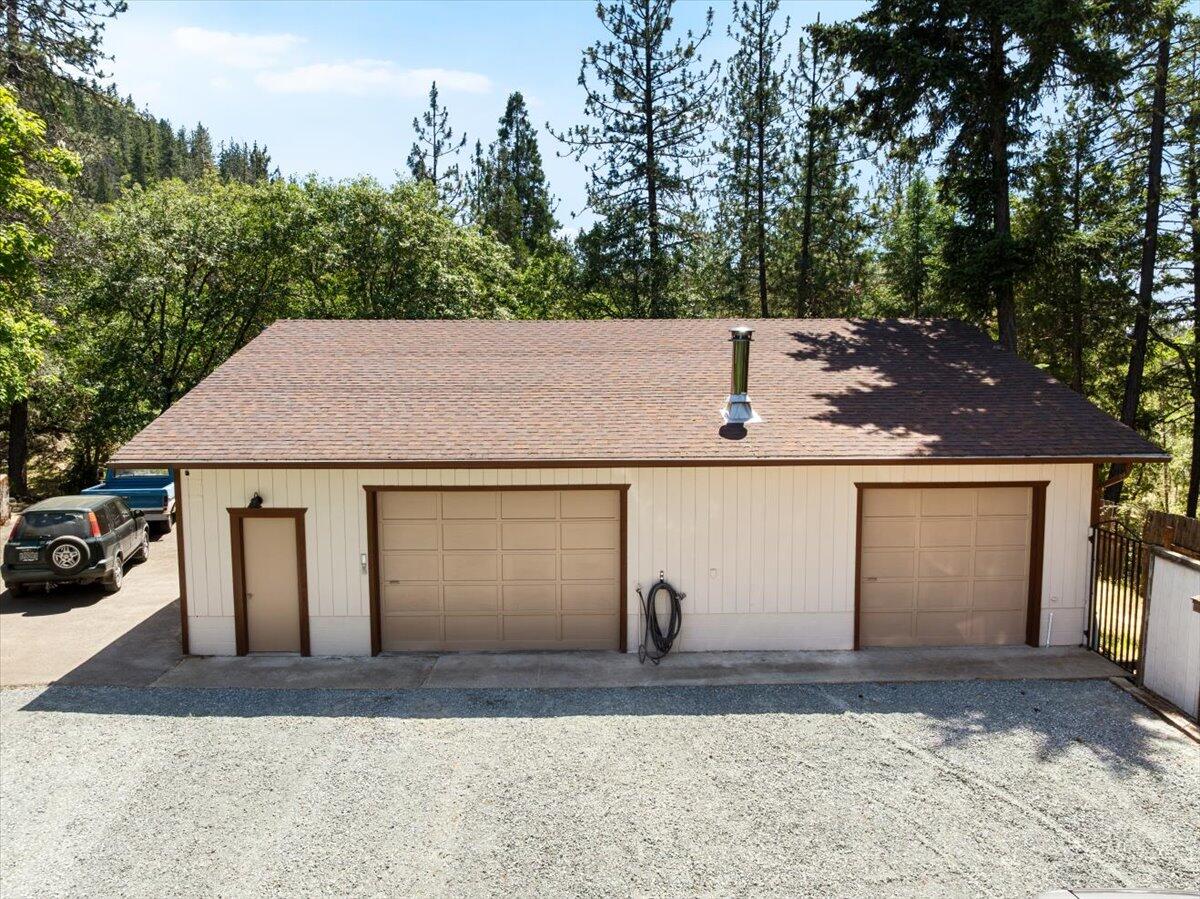 550 Bolt Mountain Road Grants Pass, OR 97527 - Photo 29 of 35 42-DJI_0409