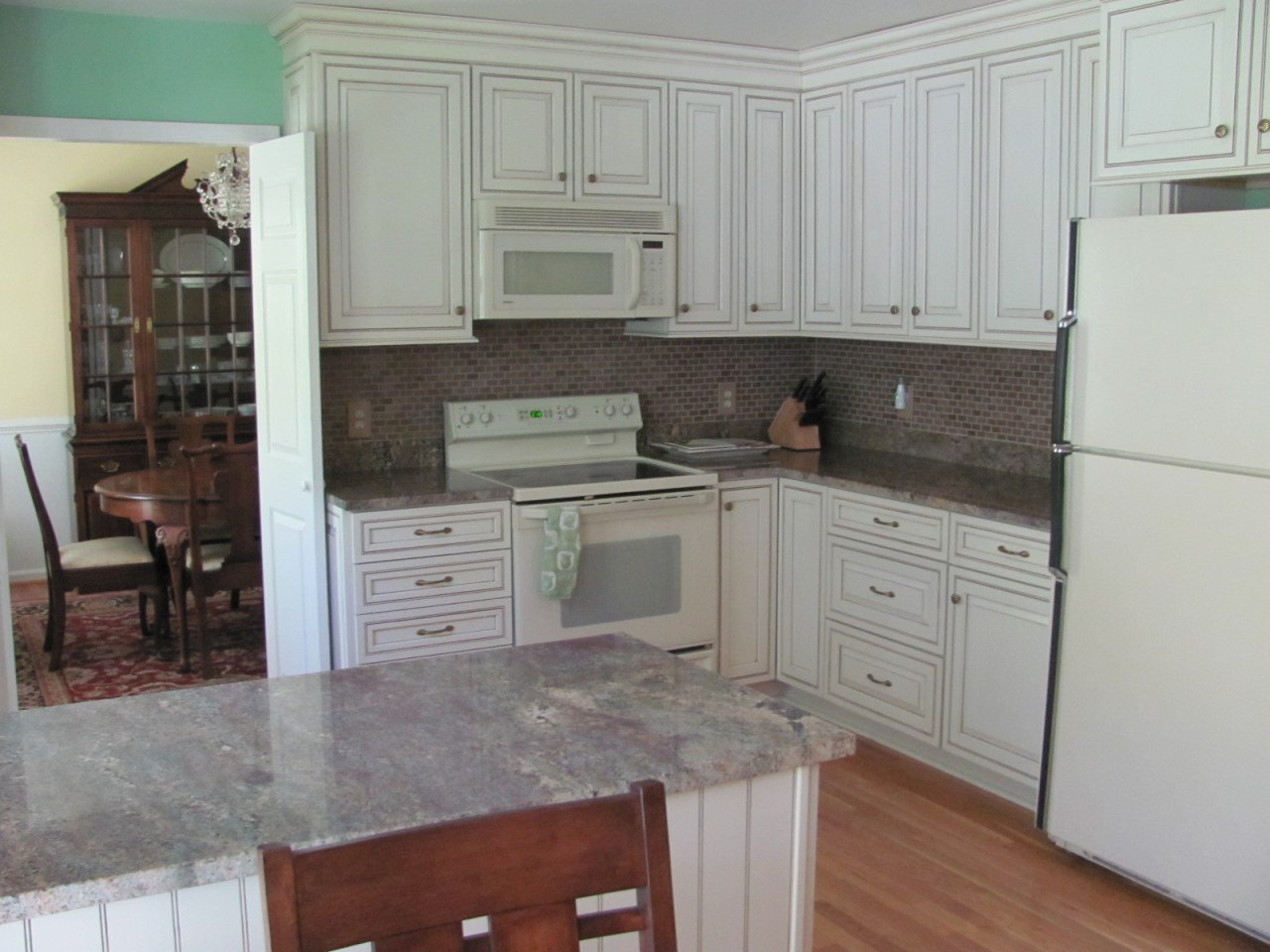 3728 Forest Road Roanoke, VA 24015 - Photo 12 of 49 Kitchen to Dining Room